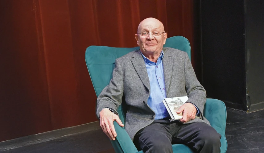 central-1073085803 2