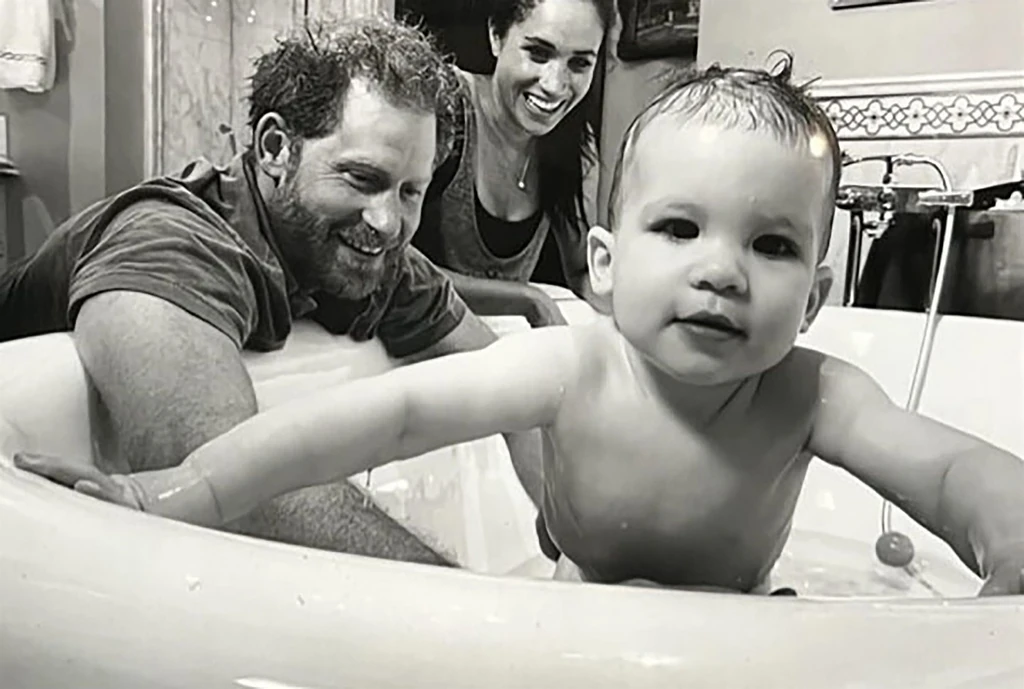 Dadák helyett ők nevelik a kicsiket