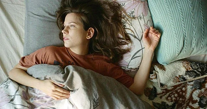 A csatárnő bal lába életveszélyes című rövidfilmben (Fotó: Archív)