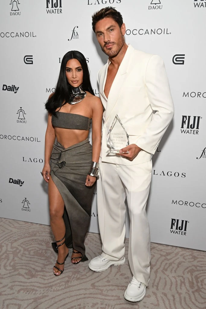 Chris és Kim Kardashian egy fodrász szakmai díjátadón (Fotó: Getty Images)