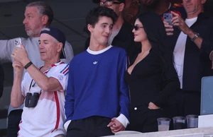 Timothee Chalamet és Kylie Jenner többször feledkeztek egymásba és többet enyelegtek a lelátón, mint amennyire a játékot fiigyelték