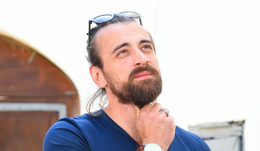 Kadar L Gellert