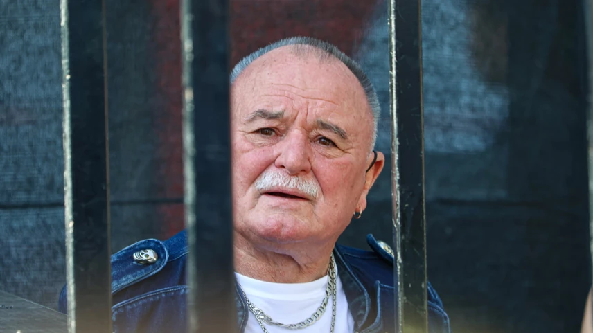 Fásy Ádám feleségét vezetőszáron vitték el rendőrök, Nagy Feró fél, hogy ő lesz a következő