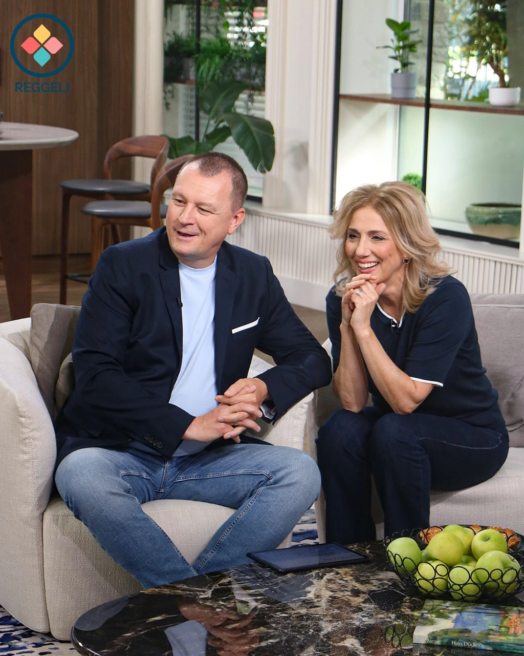 Szujó Zoltán és Barabás Évi az RTL Reggeli új stúdiójában