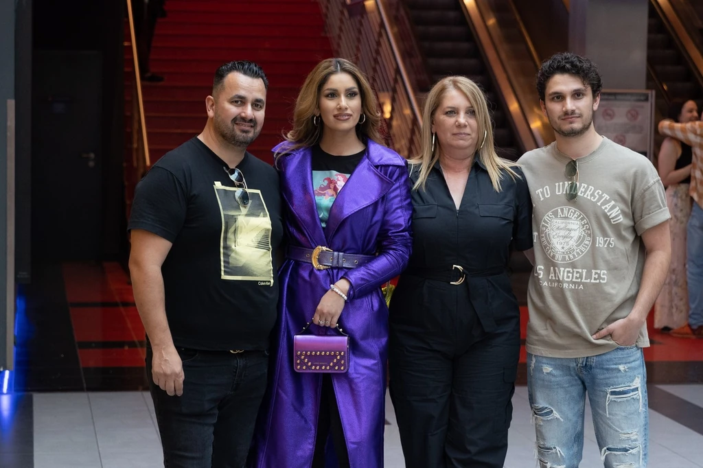 Két éve a Story egy filmpremieren fotózta Gigit a szüleivel és az öccsével (Fotó: Birton Szabolcs/fotocentral.hu)