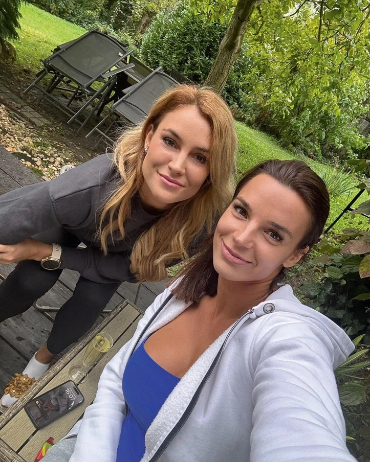 A színészno és az influenszer gyorsan megtalálta egymással a hangot