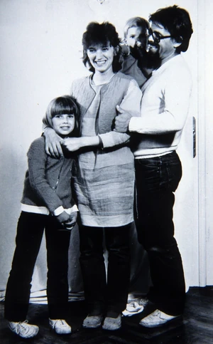 D. Tóth Kriszta és családja