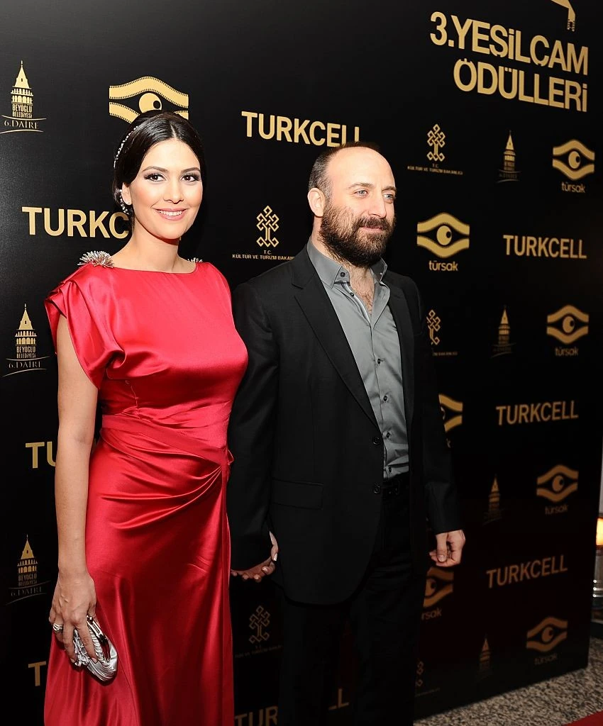 Halit Ergenc és felesége, Berguzar Korel (Fotó: Getty Images)