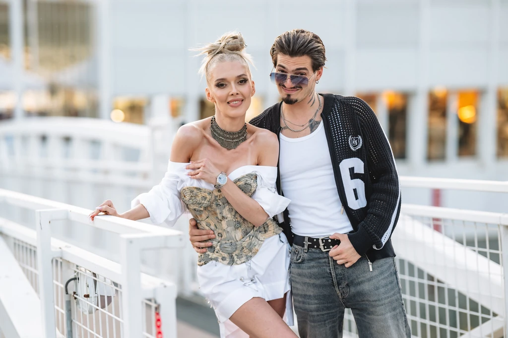 Bár már most áll a bál a Sztárban sztár zsűrijében, Marics Peti egy fotó erejéig átkarolta Herceg Erikát a TV2 sajtótájékoztatóján