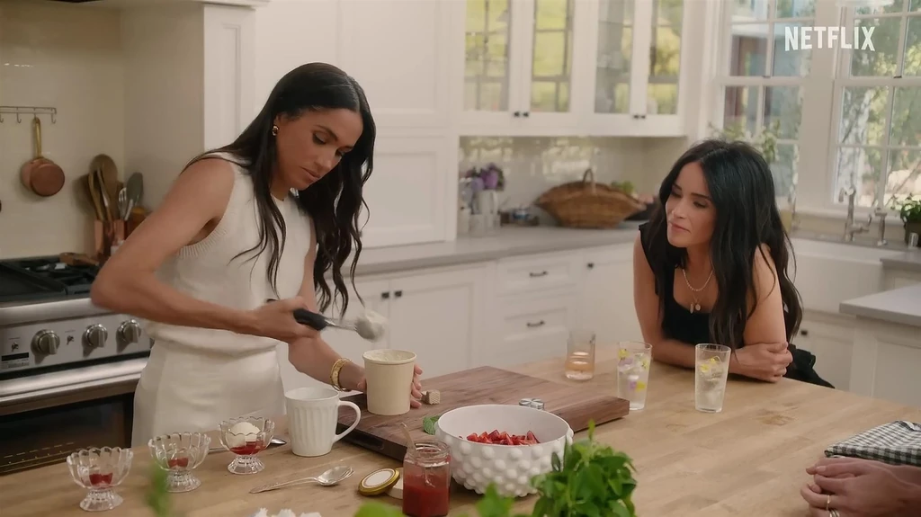 A kölcsönkonyhában Pinterest-recepteket álmodik újra