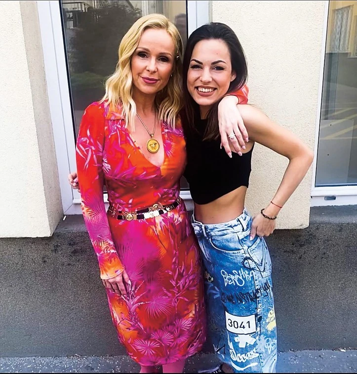 Mestere, Köllő Babett a műsor után sem engedte el a kezét (Fotó: Smagpictures)