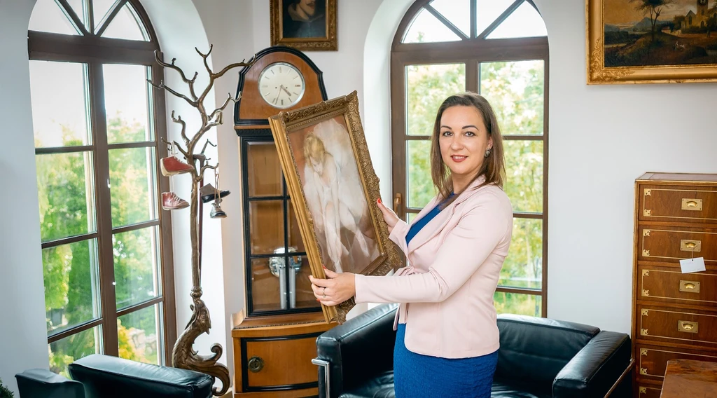 Dr. Katona Szandra az otthonában (Fotó: Birton Szabolcs/fotocentral.hu)