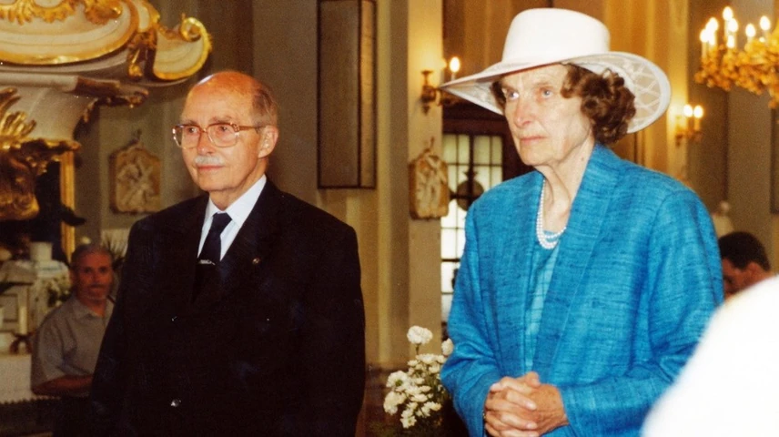 habsburgregina_nyito