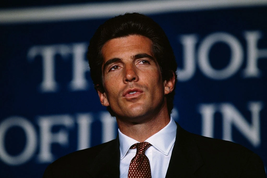 John F. Kennedy, Jr. hamisítatlan sármőr volt
