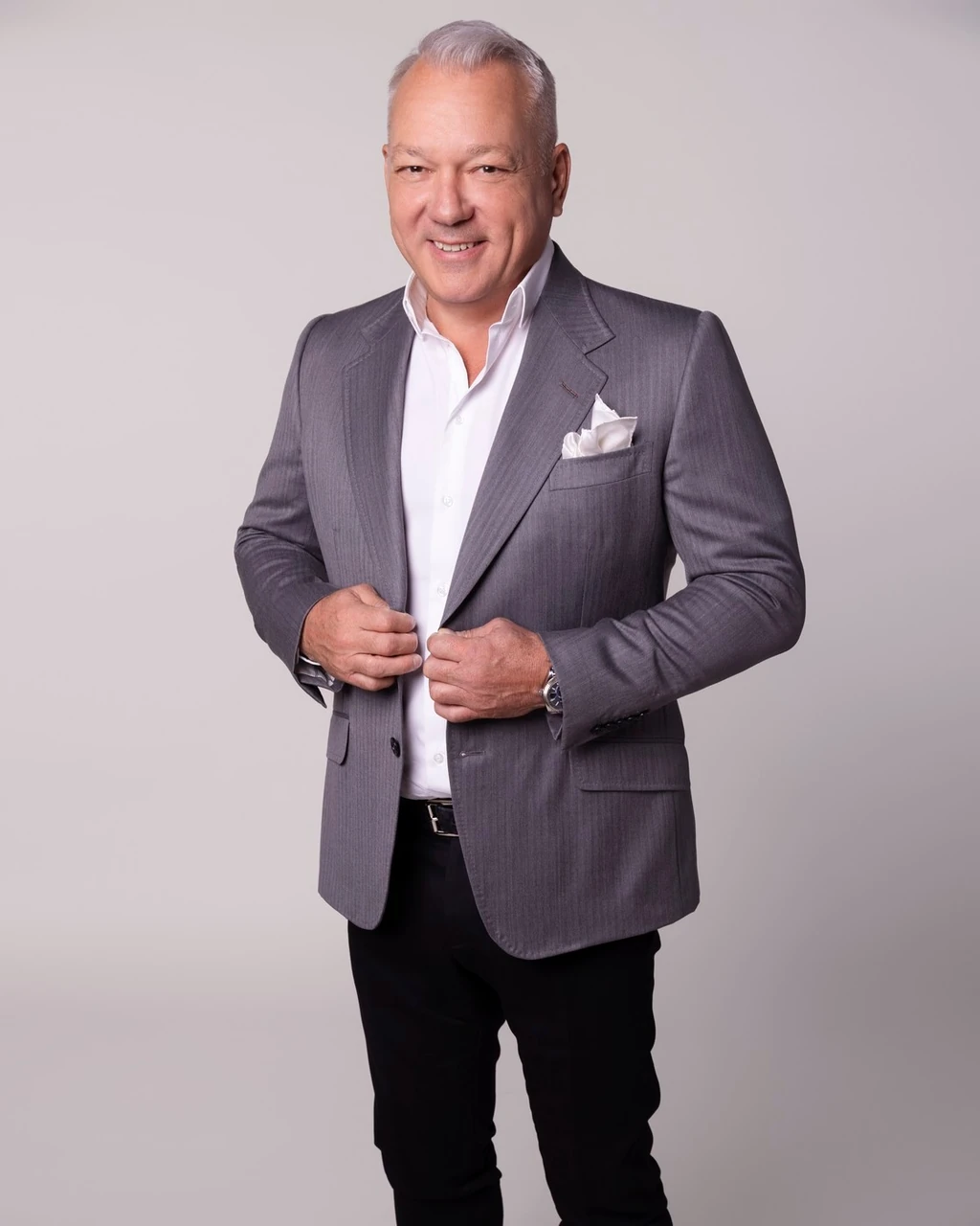 A vacsorán elegáns viselet kötelező