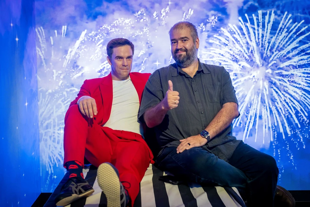 Gregus Vidor és Robbie Williams viaszmása (Fotó: Madame Tussauds Budapest)