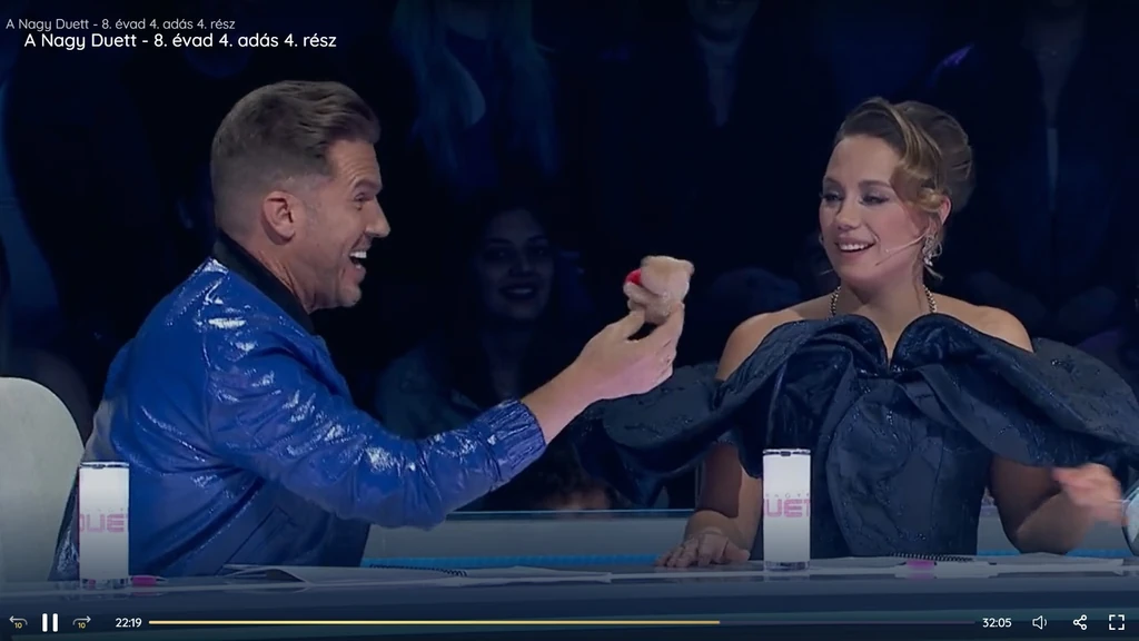 Mindenki nevetett a maci történetén, szerencsére Kiss Ramóna is (Fotó: TV2)