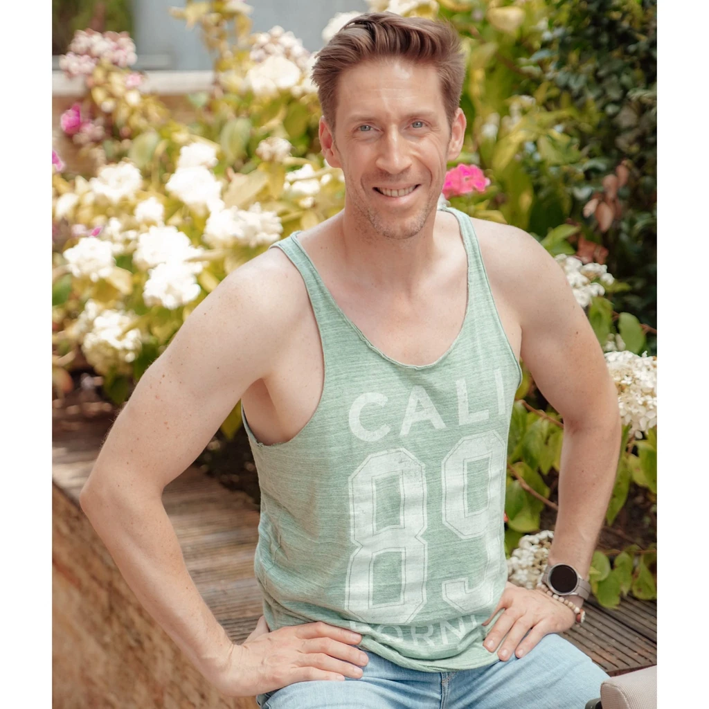 A Crystal együttes egykori tagjára ma már rá sem lehet ismerni (Fotó: Facebook)