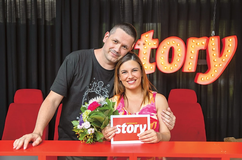 A búcsú pillanatai a Story Híradó stúdiójában kollégánkkal, Baku Györggyel (Fotó: Birton Szabolcs)