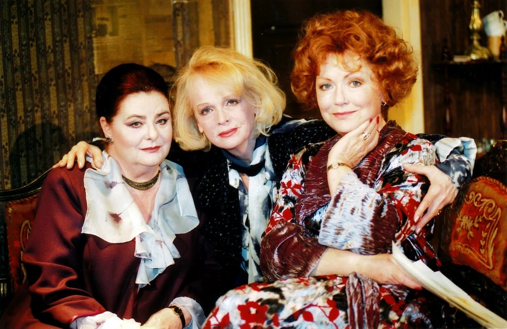 Béres Ilona Tordai Terivel és Moór Mariannával (Fotó: Acsai Miklós/fotocentral.hu)