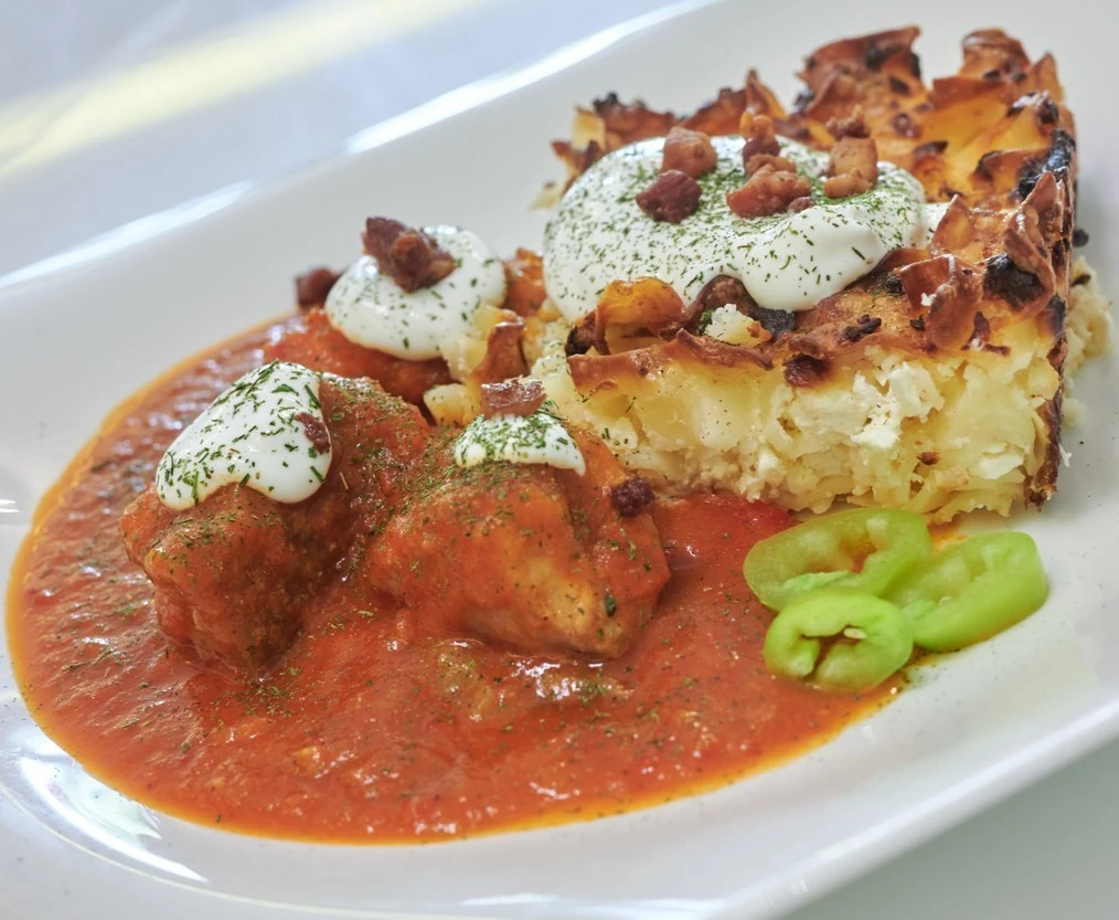 A színésznő kedvesének harcsapaprikása valóban guszta (Fotó: Schumy Csaba/fotocentral.hu)