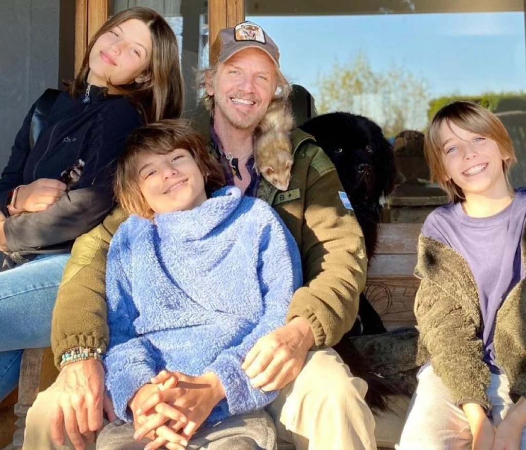 Három kamasz gyereket nevelnek a feleségével, a lánya már modellkedik (Fotó: Archív)