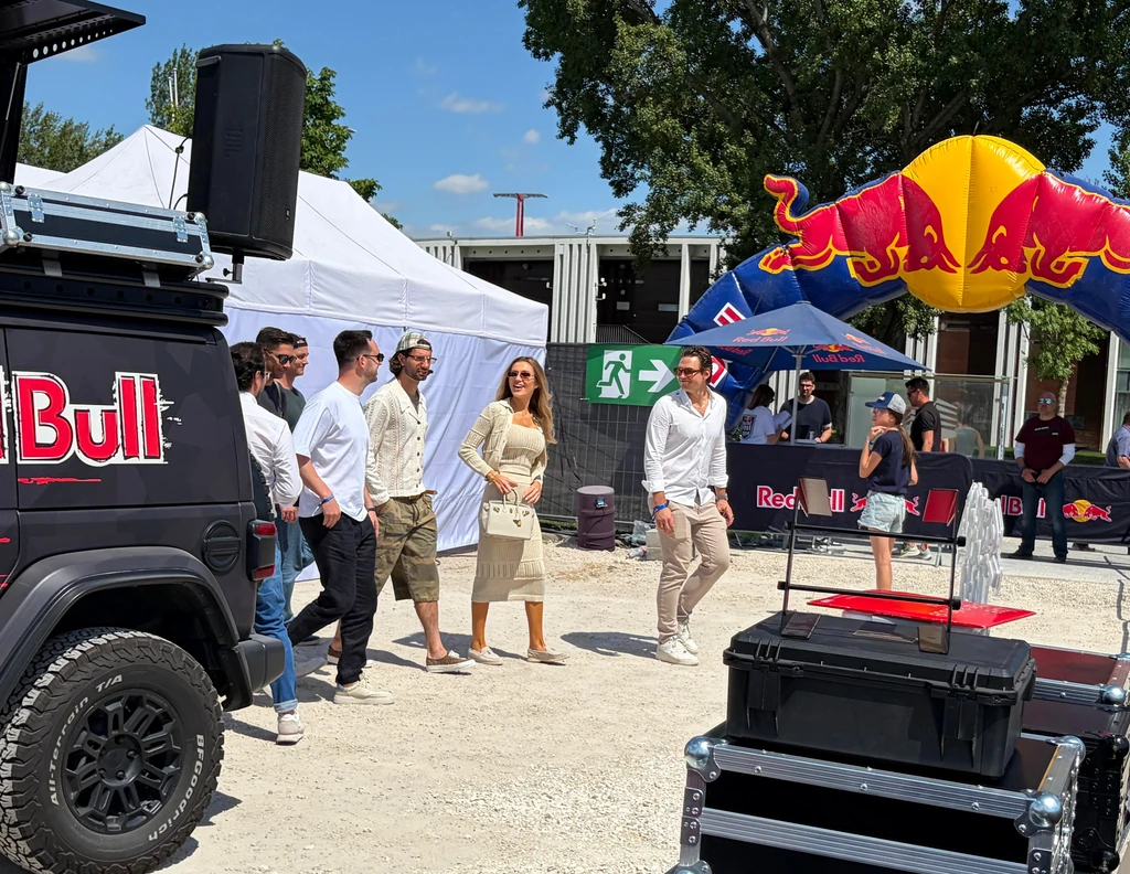 Buzsik Borka fantasztikusan nézett ki a Redbull Four 2 Score rendezvényén