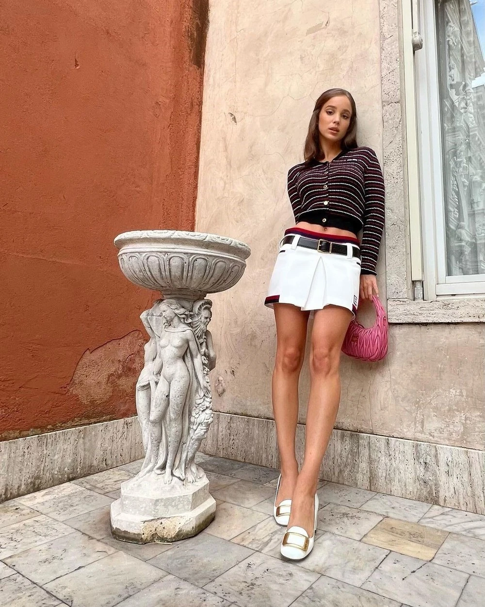 A portugál Alba Baptista igazi szépség, ráadásul 16 évvel fiatalabb nála (Fotó: Profimedia)