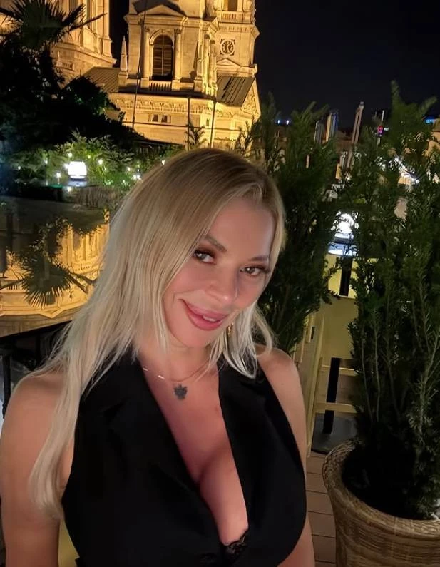 Monique Covet szexológiával foglalkozik
