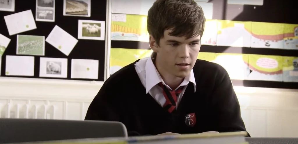 Luke Newton a BBC sorozatában, a The Cutban (Fotó: YouTube)