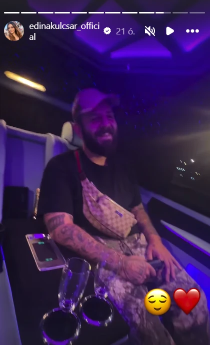 Hazafelé a zárható utasterű buszban ünnepelte meg a viszontlátást G.w.M és Kulcsár Edina