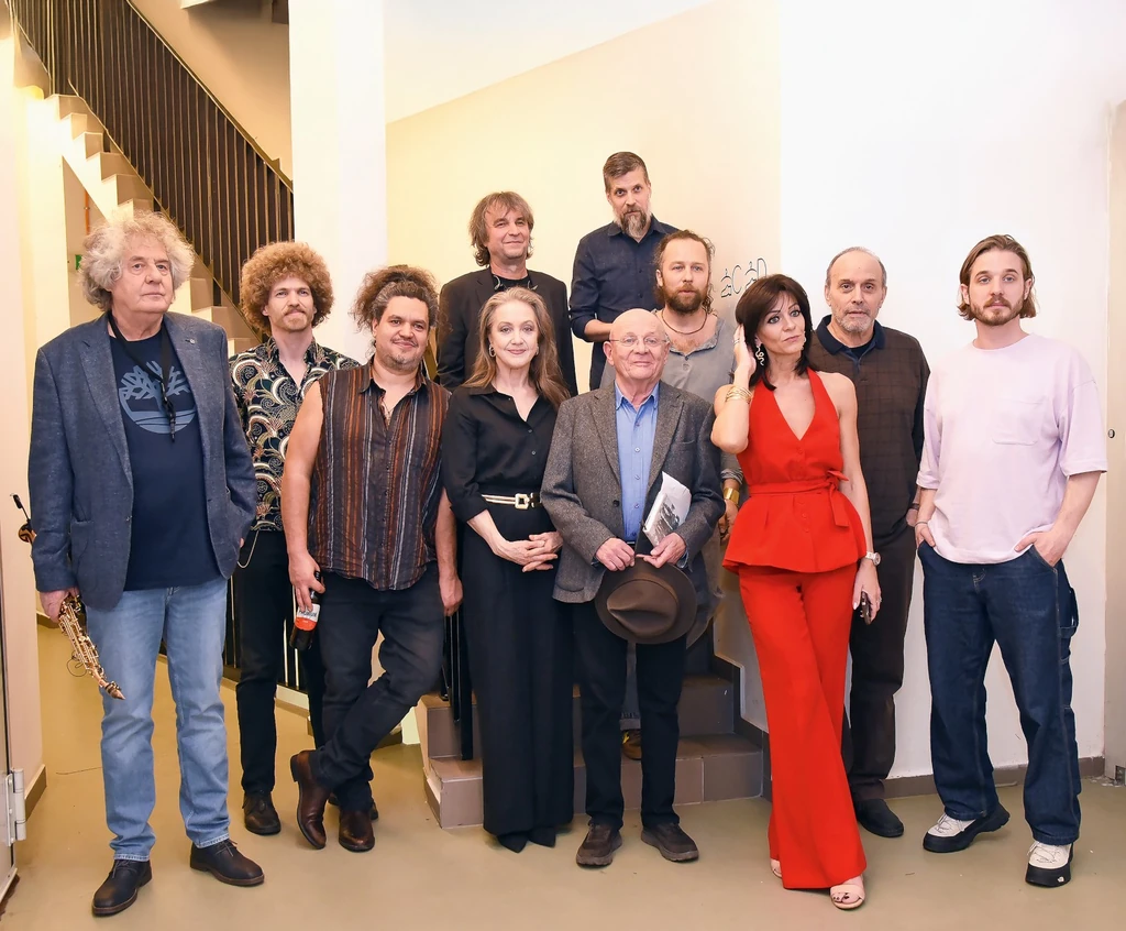 Az ünnepséget a költő Juhász Ferenc lánya, Anna szervezte. Régi barátság fűzi őt Bereményi Gézához (Fotó: Olajos Piroska/fotocentral.hu)