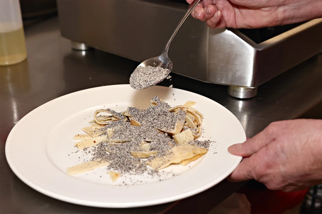 Egy csipet vaníliás cukor és a tej a titka a lágy palacsintatésztának