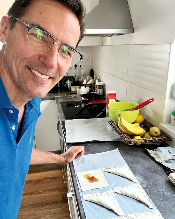 Gajdos Tamás a konyhában is megállja a helyét