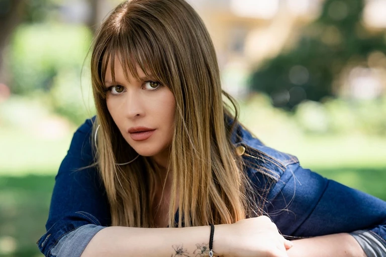 Király Linda: „Egyedül maradtam a lelki bajaimmal”