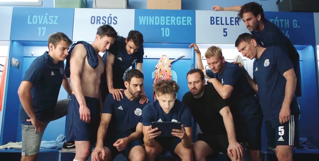 A Gólkirályság című sorozatban is játszik (A fotón jobb szélen: Archív)