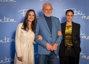 B-j: Trokán Nóra, Trokán Péter, Trokán Anna