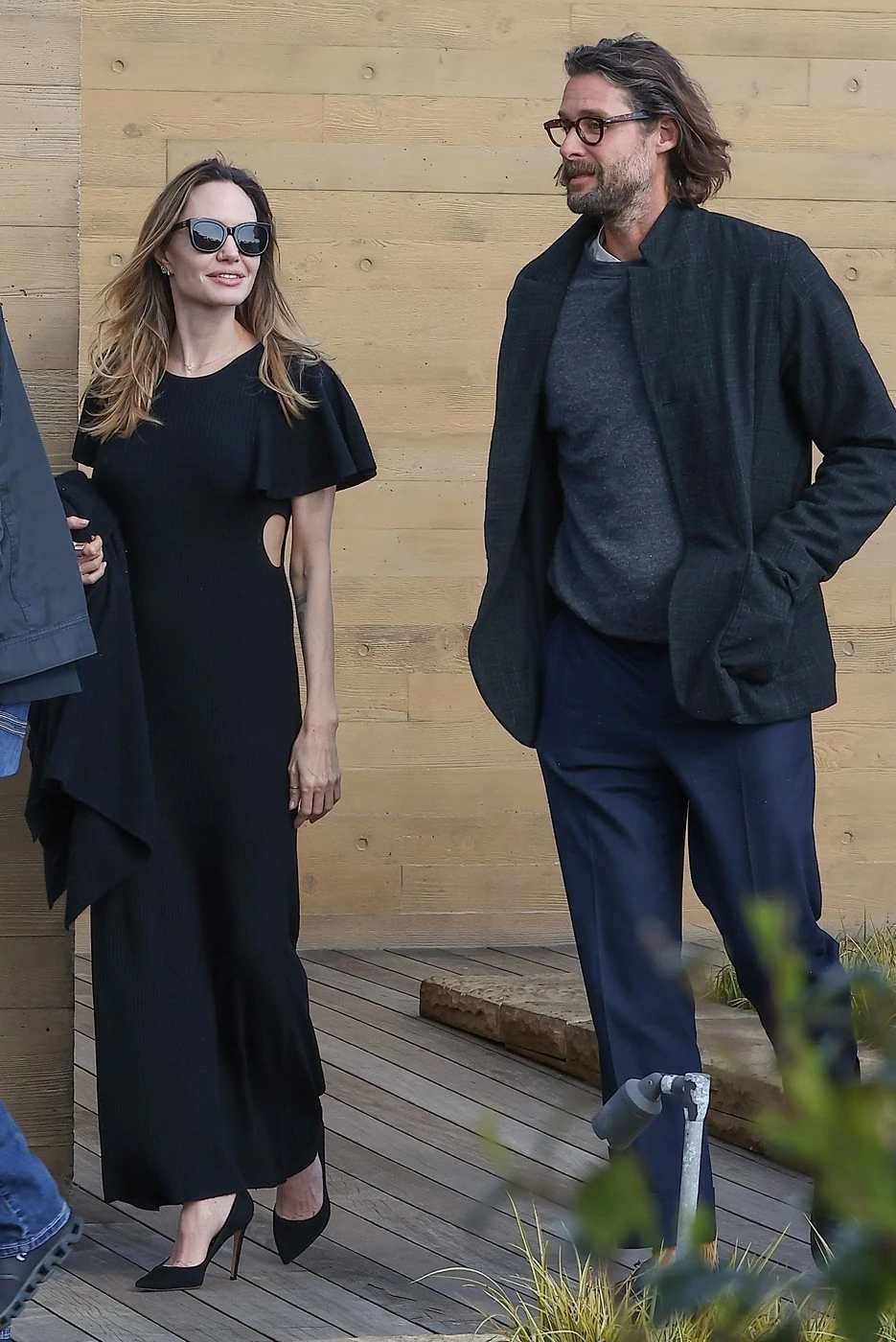 Angelina 2023-ban Malibuban a millárdos Rotschild-sarjjal – nem randi volt
