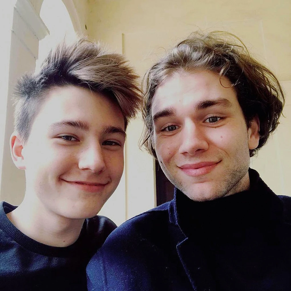 Öccsével (Fotó: Archív)