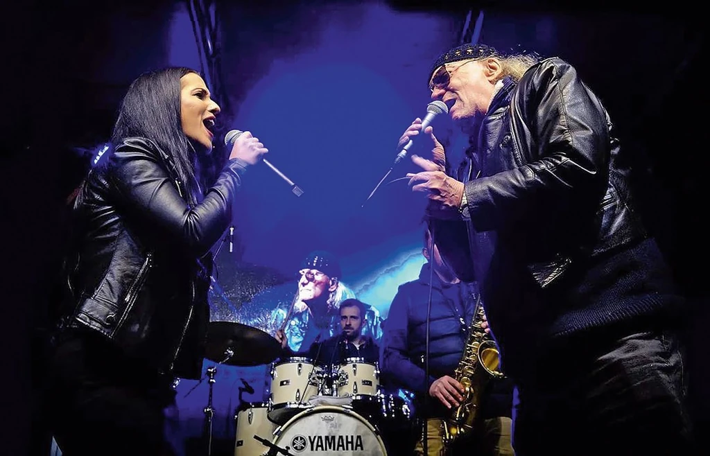 Hatalmas álma vált valóra, amikor Charlie-val duettezhetett (Fotó: Archív)