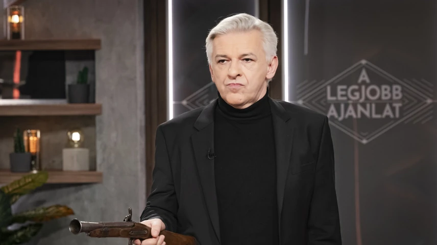 Alföldi Róbert kénytelen volt nyilvánosan reagálni a személyét ért támadásokra