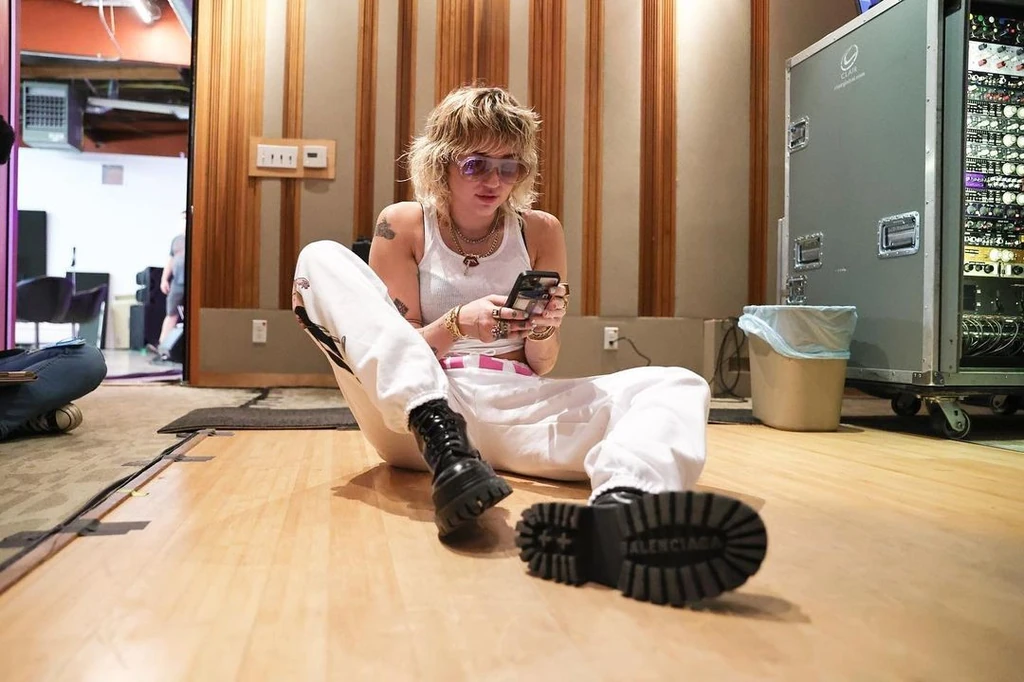 Miley Cyrus válása után vallott színt (Fotó: Archív)