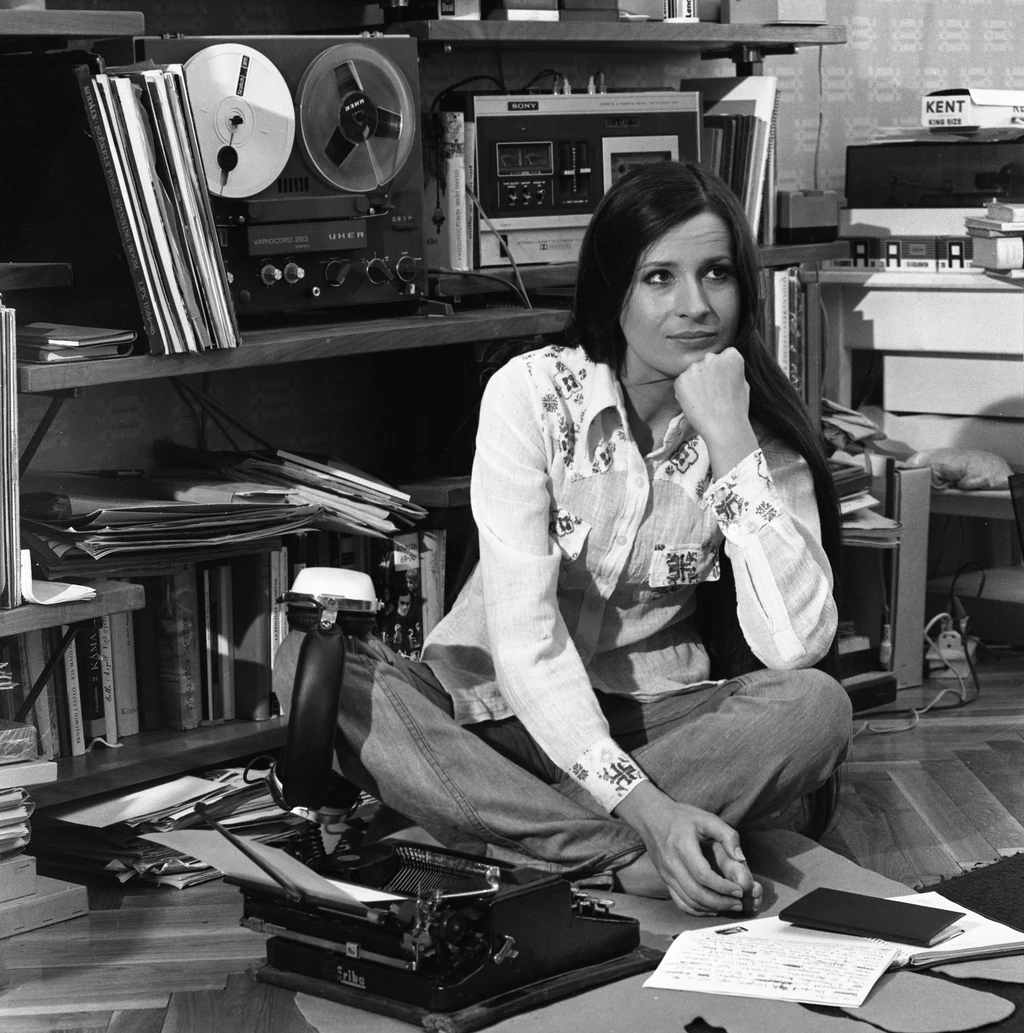 Koncz Zsuzsa még egyetemista volt, amikor az akkori rendszer bezúzatta Jelbeszéd című lemezét (Fotó: Fortepan/Urbán Tamás)