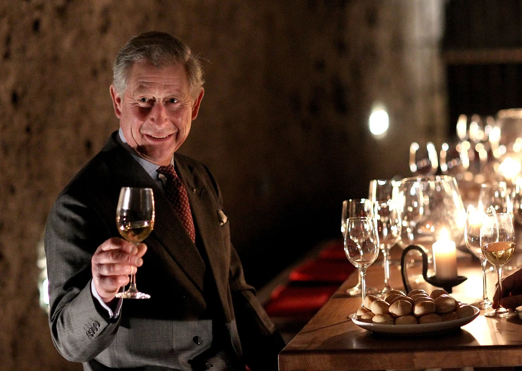 Károly király magyarországi látogatásán borkóstolón is részt vett (Fotó: Getty Images)