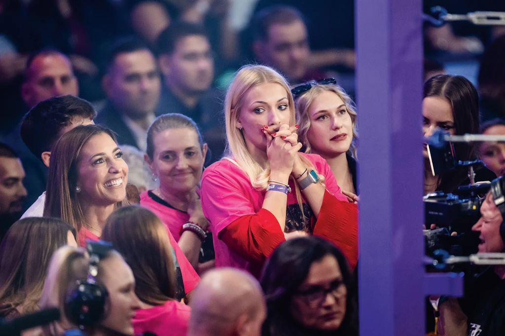 Barátnője és édes­anyja feszült perceket éltek át