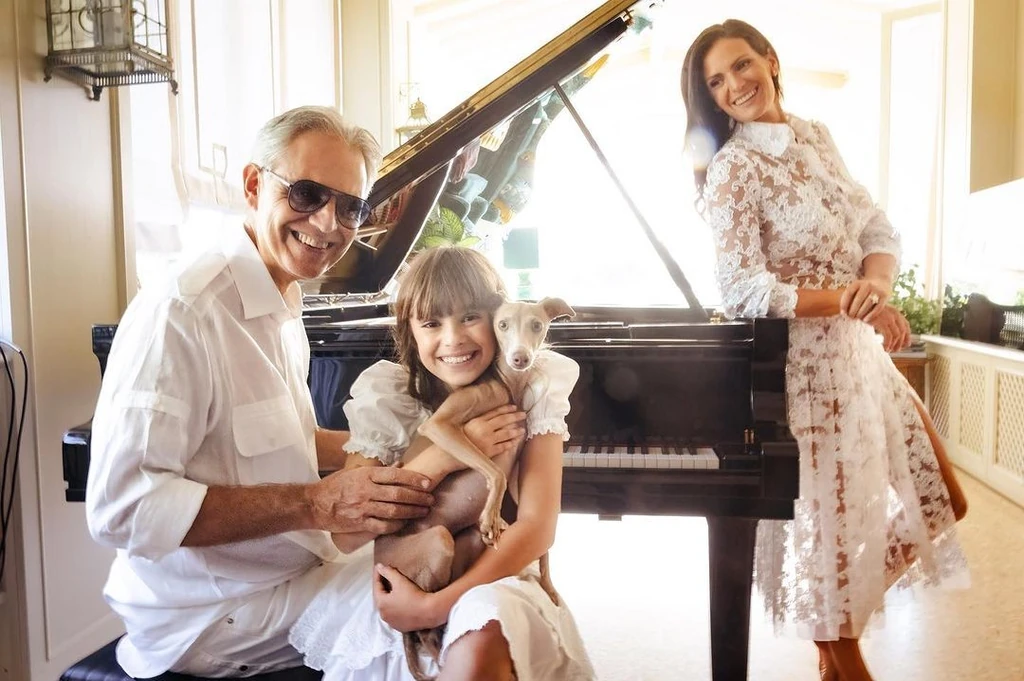 Virginia édesanyja szépségét örökölte