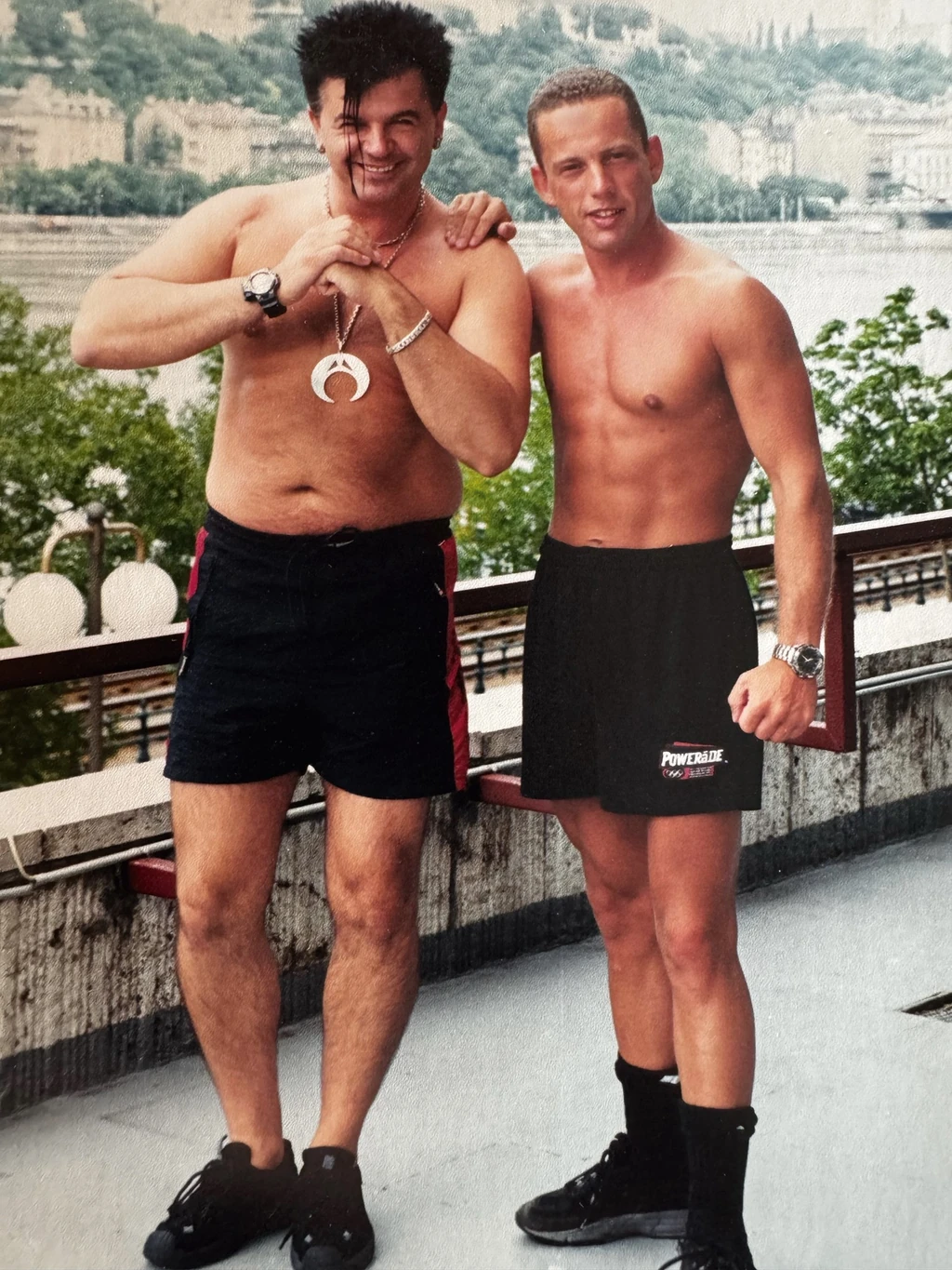 Már huszonegy évvel ezelőtt is együtt pózoltak, barátságuk azóta is töretlen (Fotó: Archív)