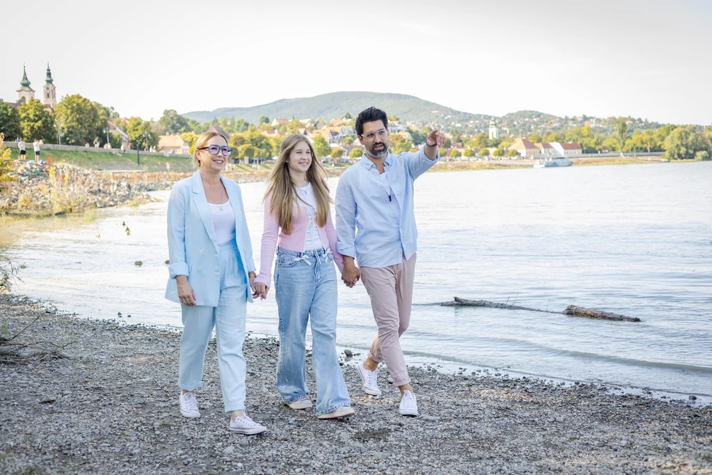 Kiss Ernő Zsolt, Nyári Darinka és lányuk, Zoé