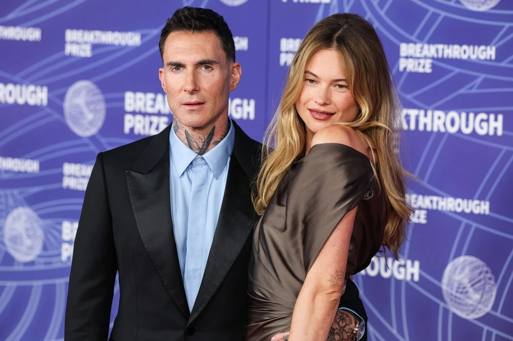 Adam Levine a feleségével, Behati Prinsloo-val (Fotó: Profiimedia)