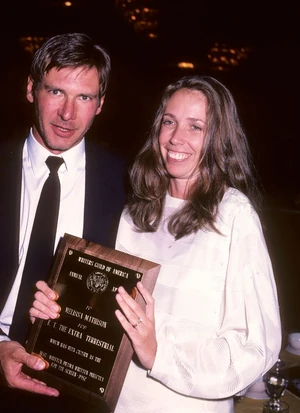 Harrison Ford Hollywood egyik vezető színészeként szintén jókora vagyont kalapált össze a '80-as évektől a 2000-es évek elejéig tartó második házassága alatt. Ám amikor több mint húsz év után elváltak Melissa Mathison forgatókönyvíróval, közel 85 millió dollárt – átszámítva több mint 26 milliárd forintot – fizethetett az exének. A Csillagok háborúja legendája itt tanulta meg, a házasság Hollywoodban különösen drága mulatság – talán ezért várt hosszú évekig, mielőtt jelenlegi párját, Calista Flockkhartot feleségül vette